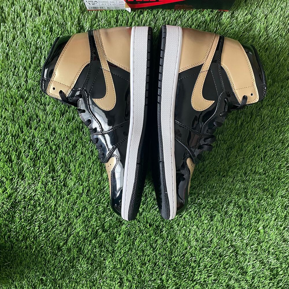 Air Jordan 1 “Gold Toe” - Picture 3 of 4